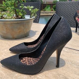 Betsey Johnson black glitter pumps NWOT
